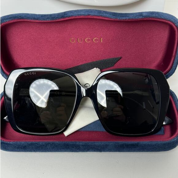 Gucci NWOT Black Oversize Square Sunglasses - Picture 7 of 7